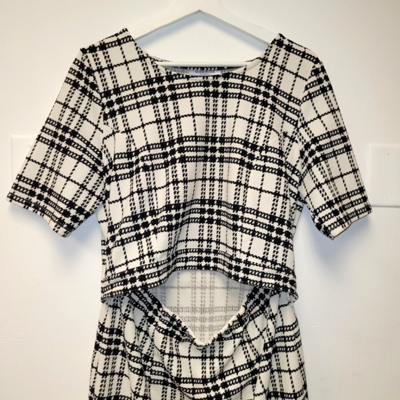 MOTHERHOOD MATERNITY NURSING Black & White LIFT UP ZIPPER DETAIL NURSING DRESS L - Picture 3 of 16